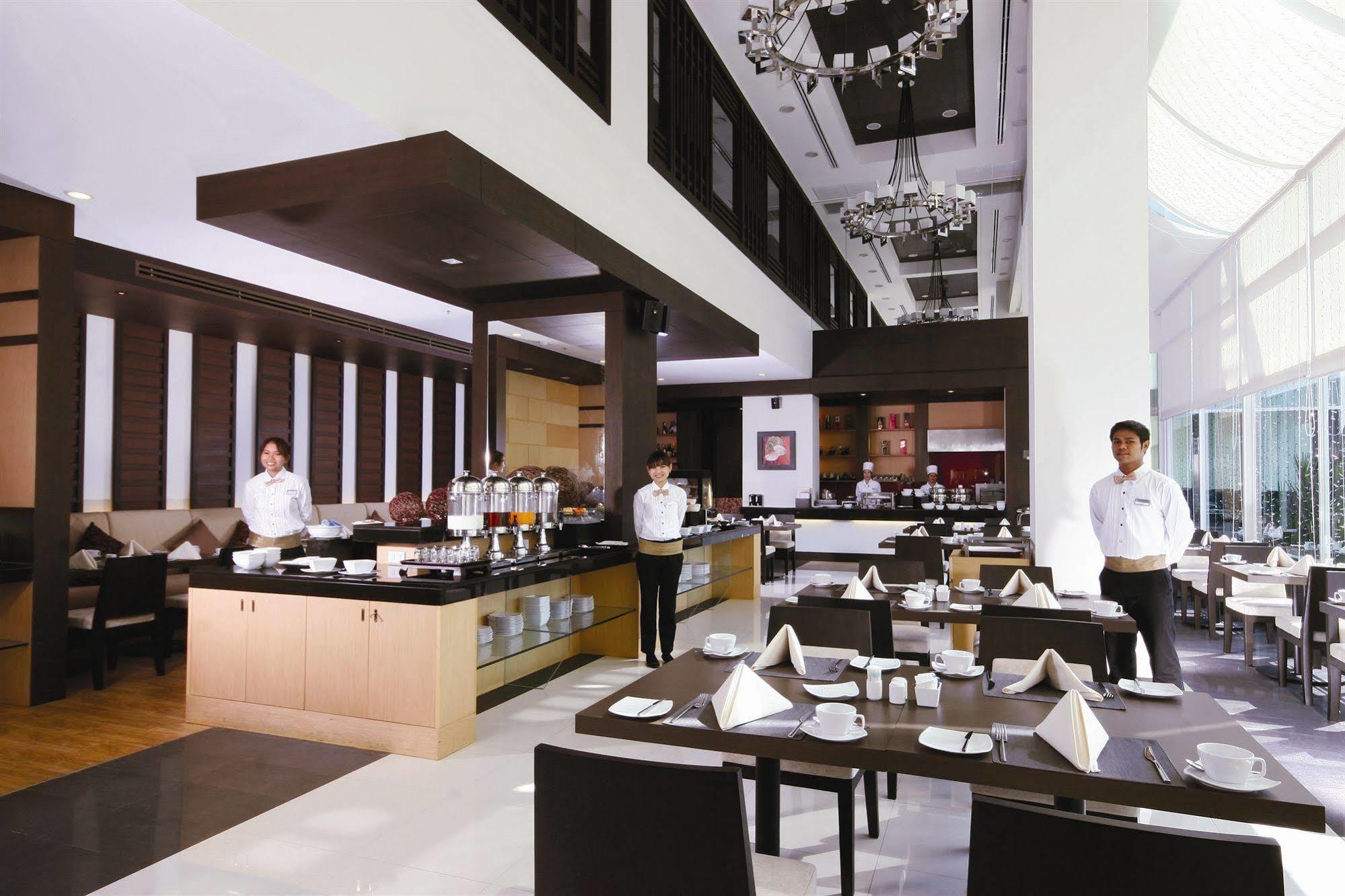 Kantary Hotel Kabinburi Екстер'єр фото