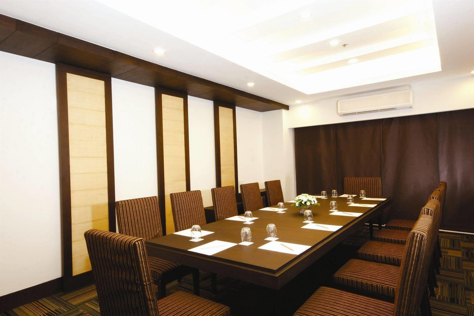 Kantary Hotel Kabinburi Екстер'єр фото